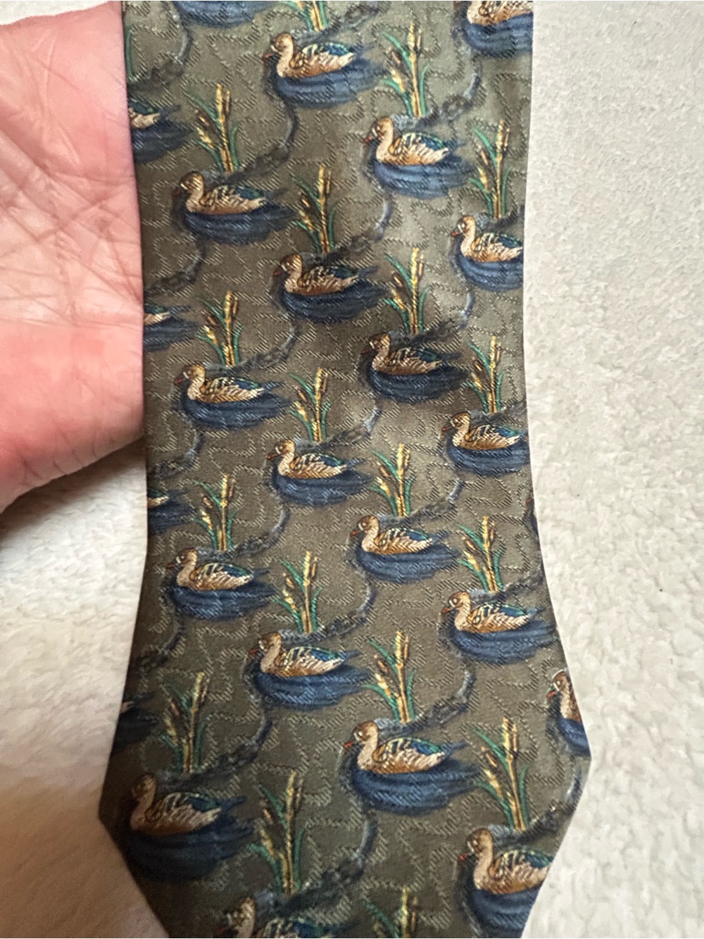 🎁3 for $30 - Olive Green Duck-Pattern Silk Tie
